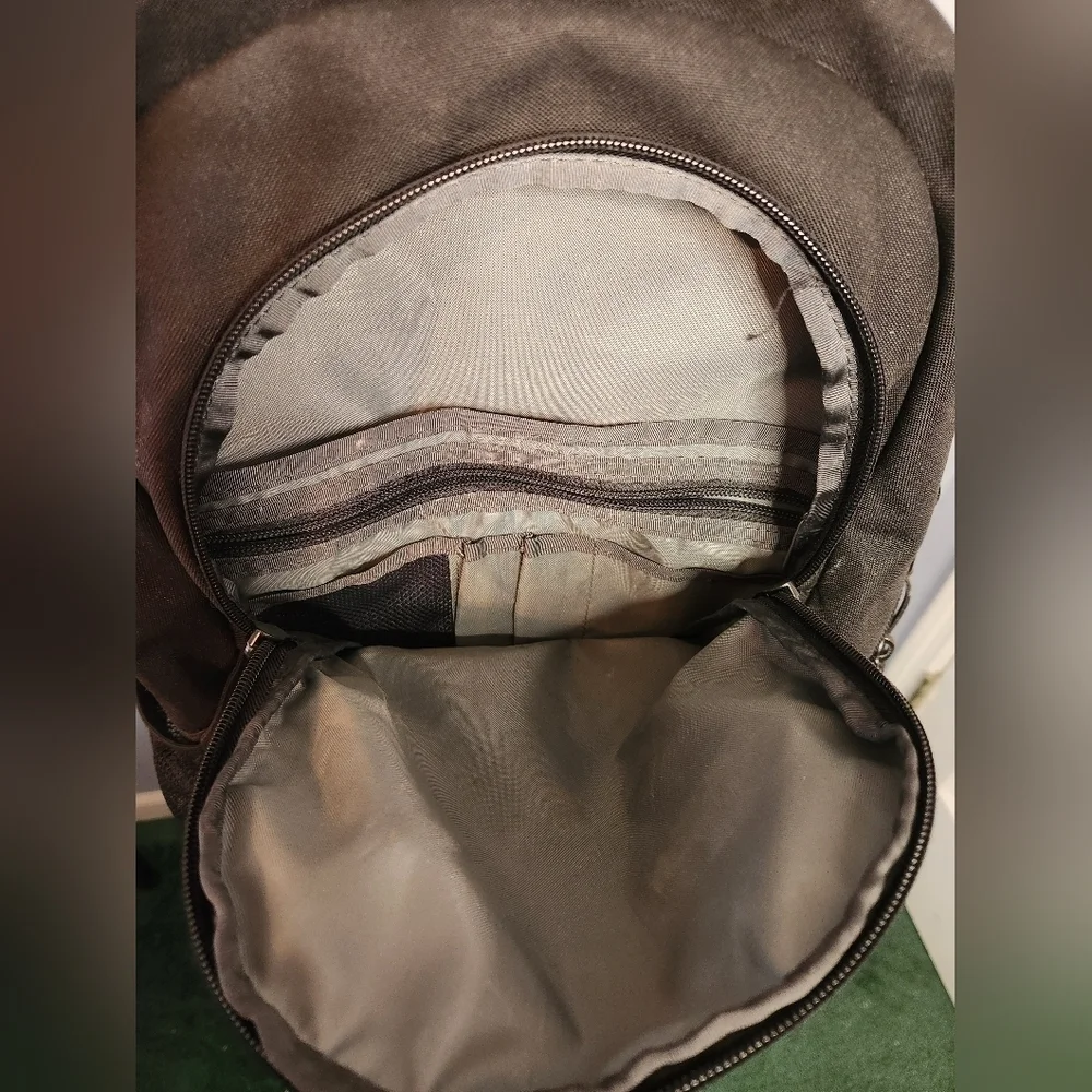 The North Face Vault Backpack Laptop Bag Has 2 Compartment Pockets